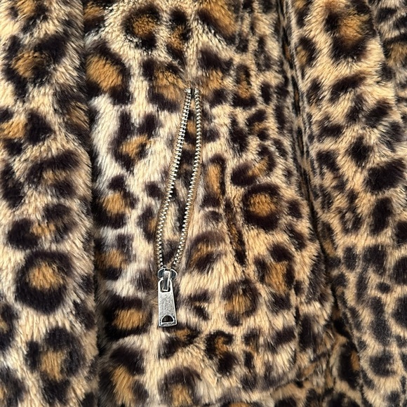 Cropped Cheetah print fuzzy jacket. Worn twice - Picture 2 of 6